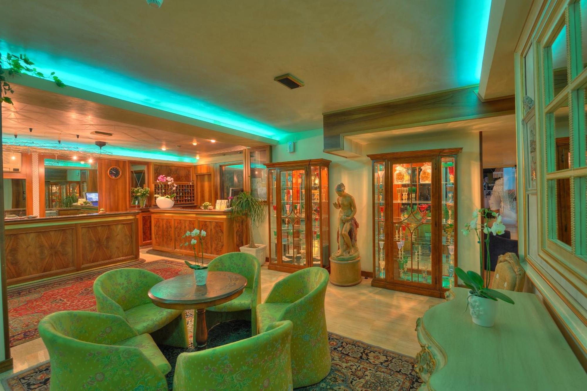 Hotel Miramare Lignano Sabbiadoro Dış mekan fotoğraf