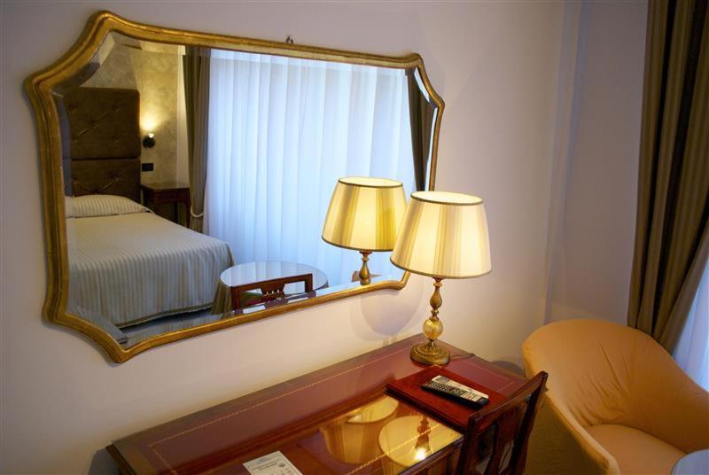 Hotel Miramare Lignano Sabbiadoro Dış mekan fotoğraf