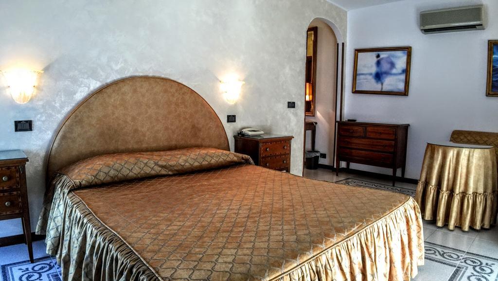 Hotel Miramare Lignano Sabbiadoro Dış mekan fotoğraf