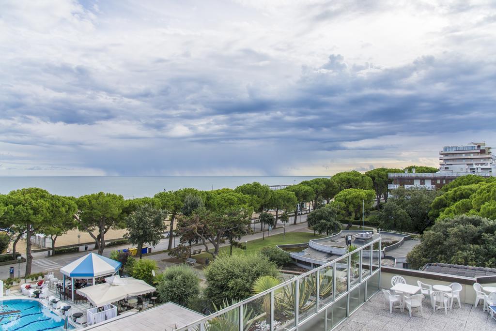 Hotel Miramare Lignano Sabbiadoro Dış mekan fotoğraf