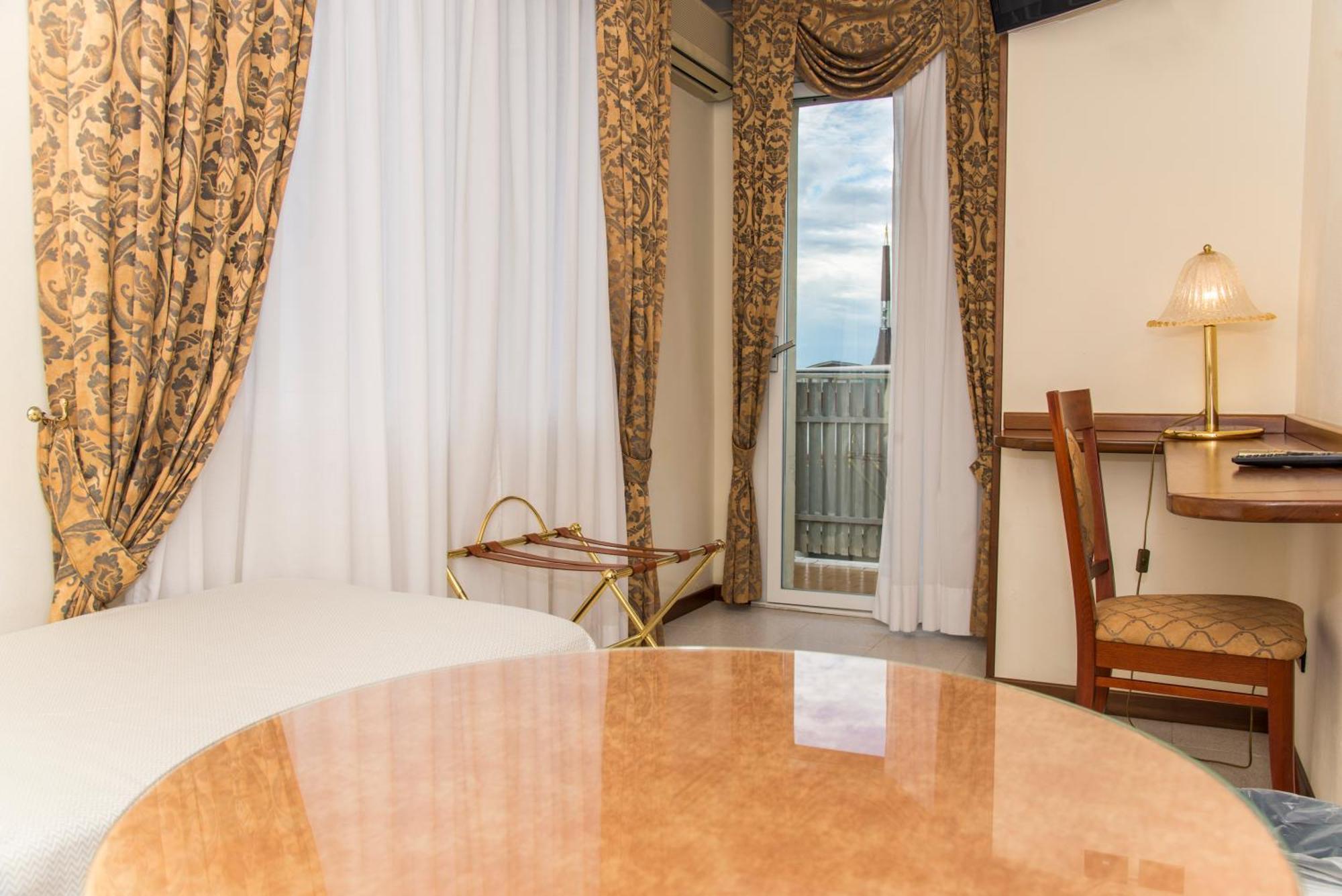 Hotel Miramare Lignano Sabbiadoro Dış mekan fotoğraf