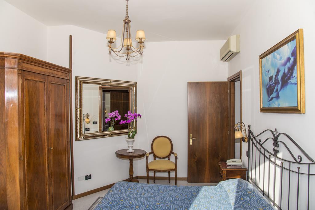 Hotel Miramare Lignano Sabbiadoro Dış mekan fotoğraf