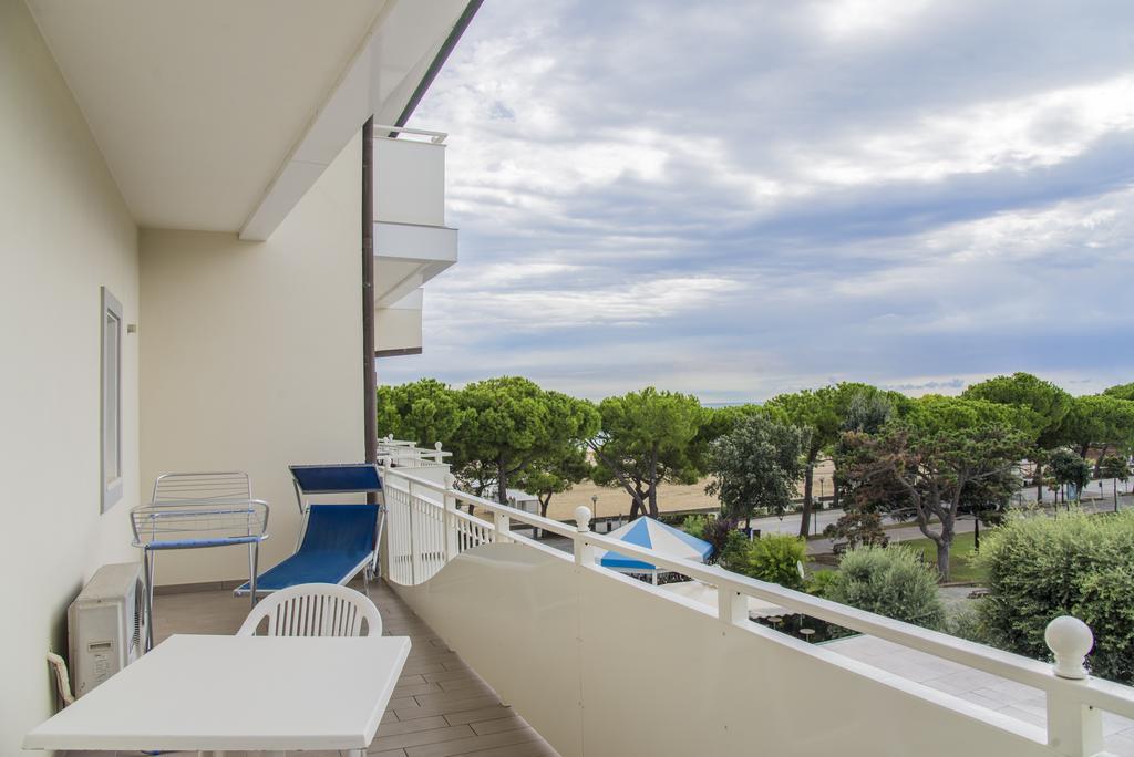 Hotel Miramare Lignano Sabbiadoro Dış mekan fotoğraf